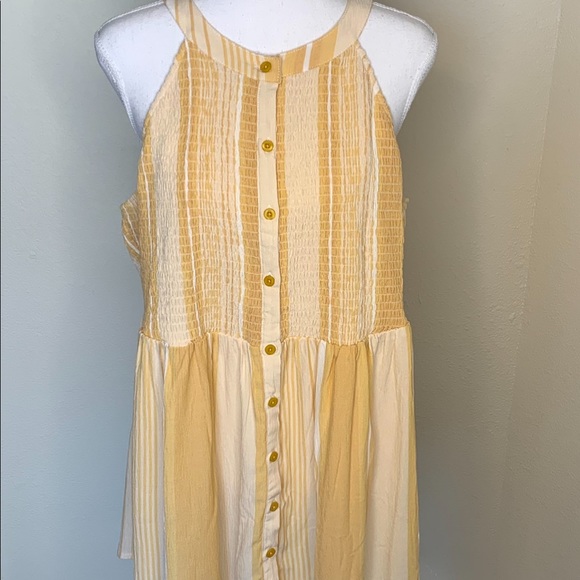 🦆Torrid:Yellow Stripe Button Tank - Picture 2 of 7